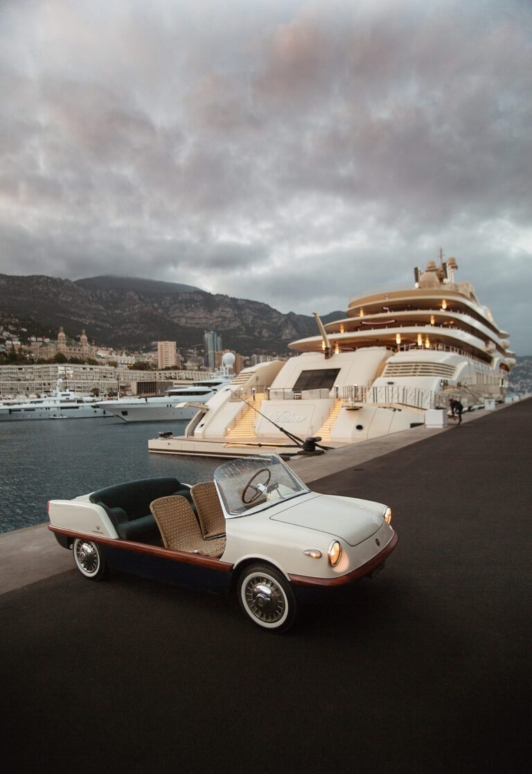 Fiat 500 Spiaggia am Hafen