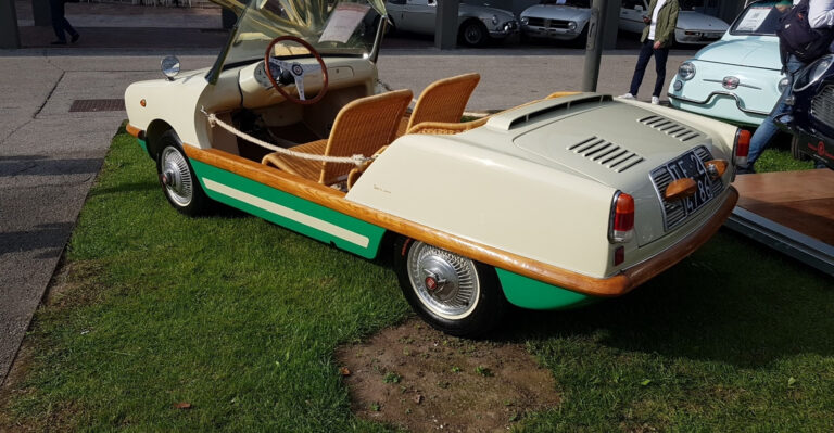 Savio Spider Elegance, Seiten-/Heck-Dreiviertelansicht auf der Ausstellungsfläche
