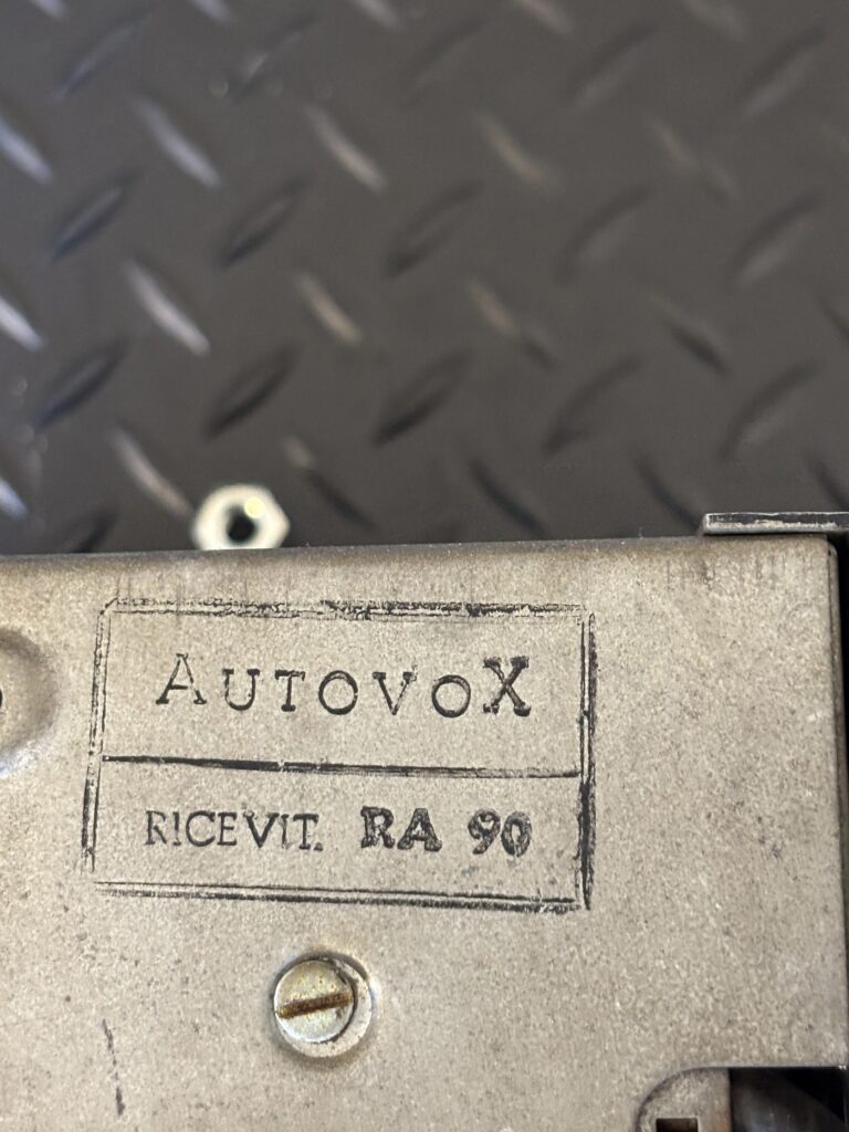 Autovox RA 90